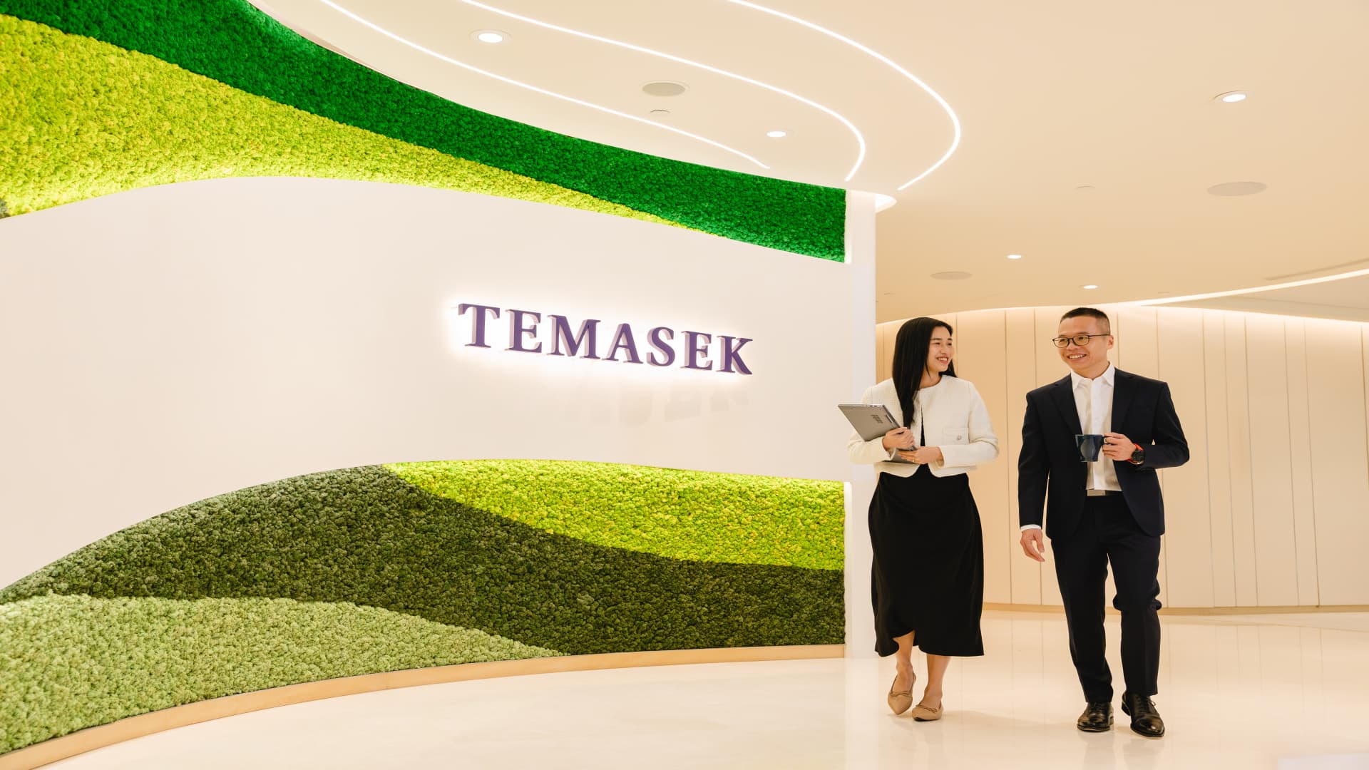 Singapore’s Temasek expands in Mideast with Abu Dhabi, Riyadh offices