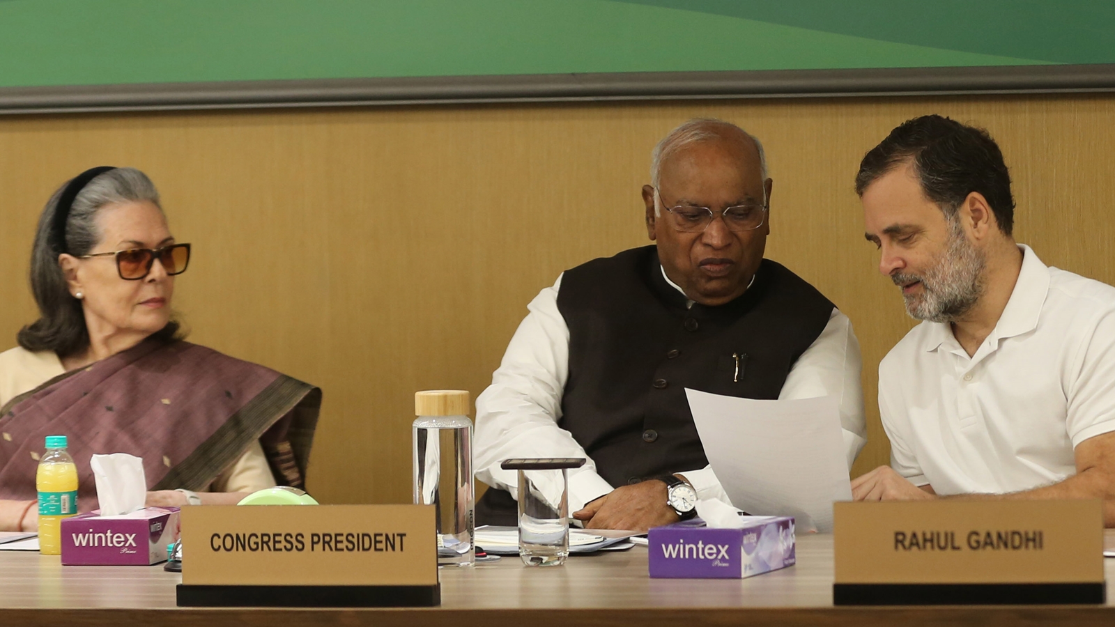 Rahul Gandhi tells CWC doubters to ‘start believing’ in him