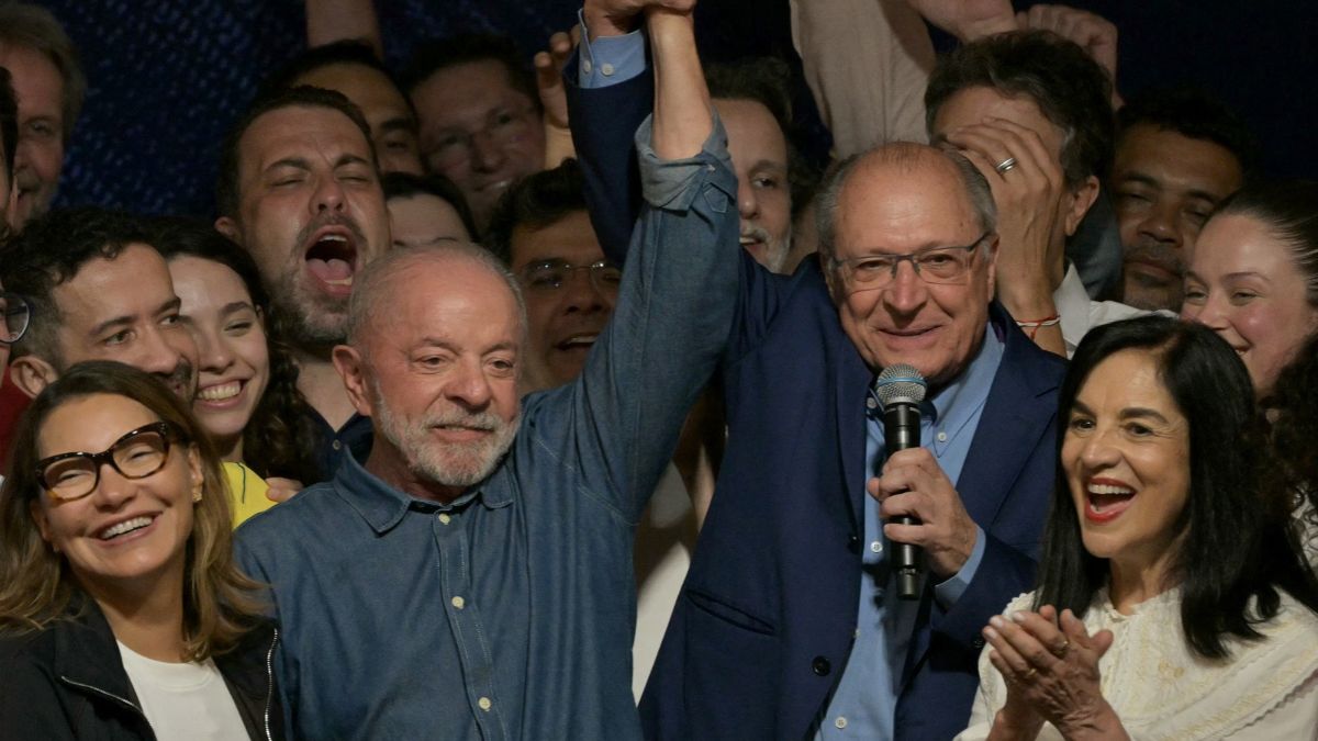 Brazil’s Lula da Silva closely defeats Trump ally Flavio Bolsonaro to win historic fourth term