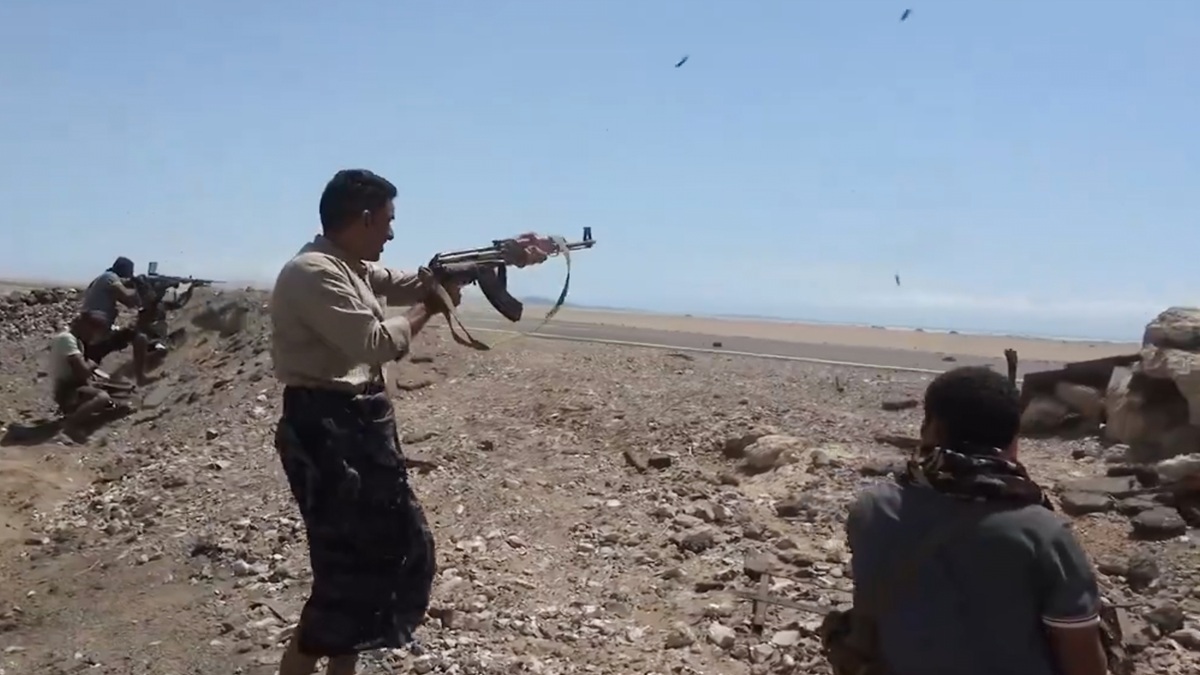 Two killed, six injured as Houthi forces attack Yemen’s Al-Maashiq presidential palace in Aden