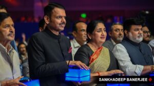 Alliance discord, 8,000 farmers protesting: Can Devendra Fadnavis hold the line? | Political Pulse News
