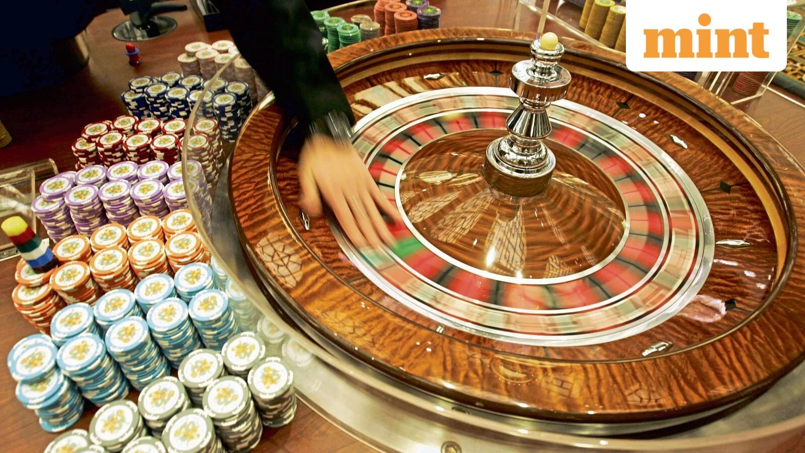 Sebi survey: has the thrill of a few lucky strikes addicted retail investors to futures and options?