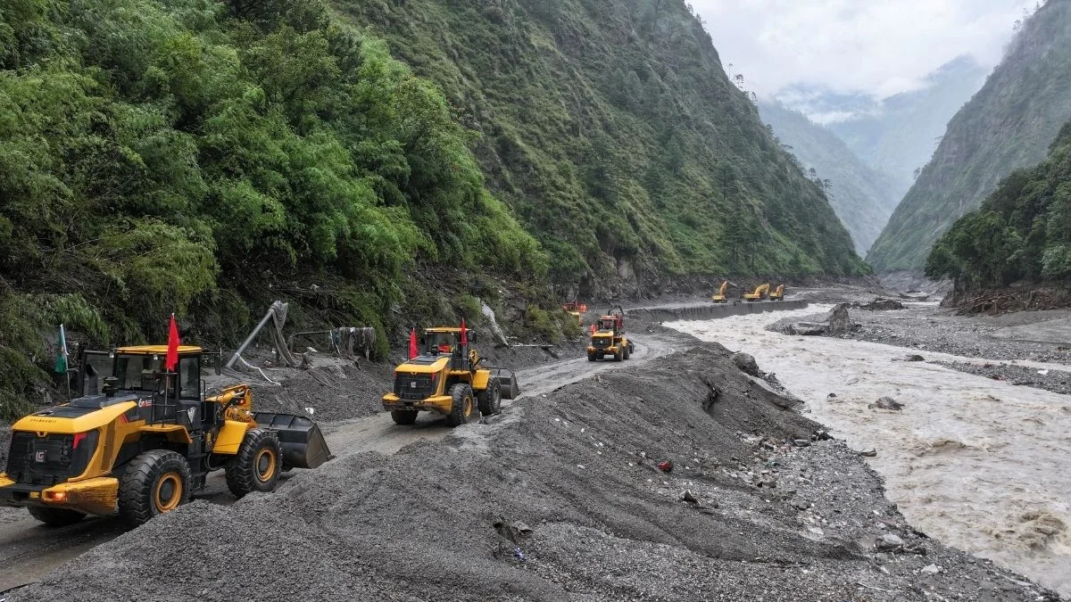 Two days after Nepal-Tibet flash floods, 5.1 magnitude earthquake strikes China; rescue ops halted